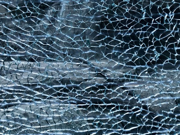 Pourquoi choisir une crédence en verre trempé pour votre cuisine ?